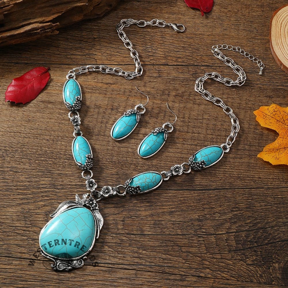 Turquoise necklace and earrings set - Image 2