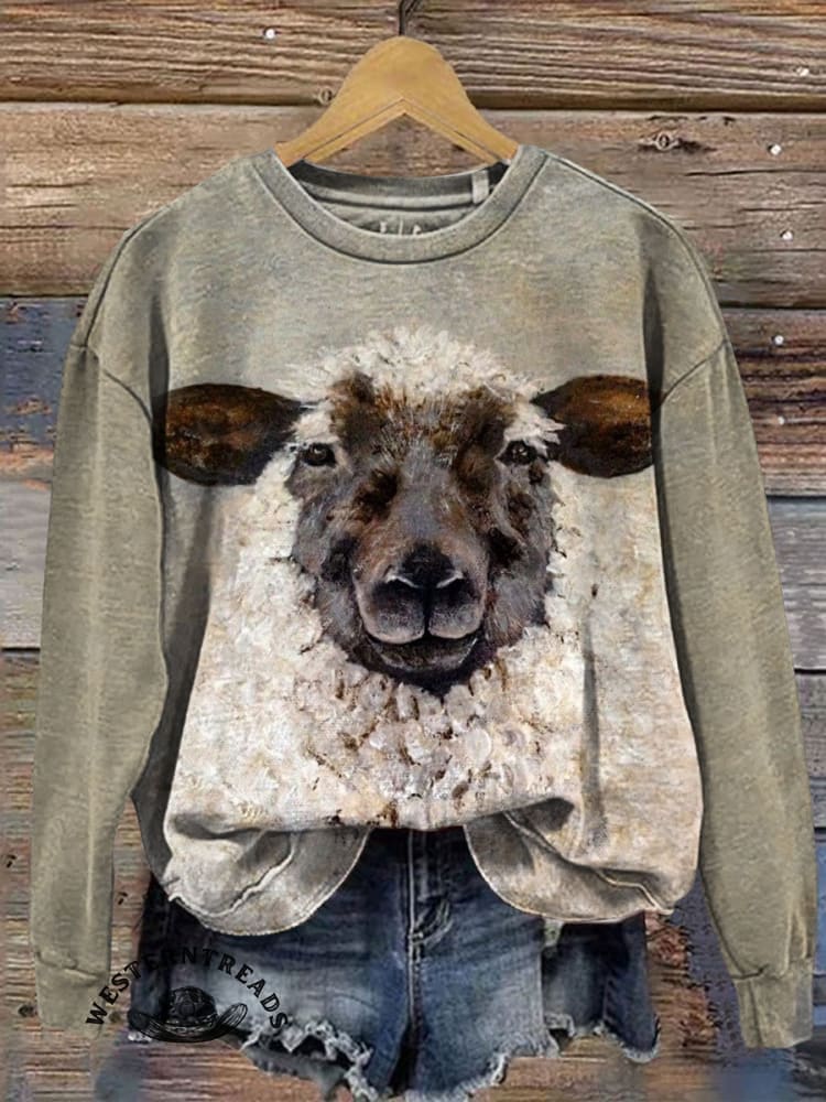 Vintage Lamb Art Print Casual T-shirt - Image 3