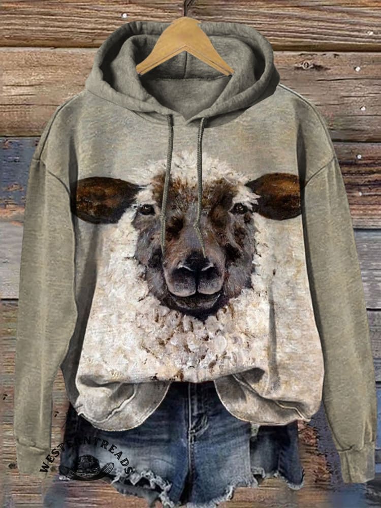 Vintage Lamb Art Print Casual T-shirt - Image 4