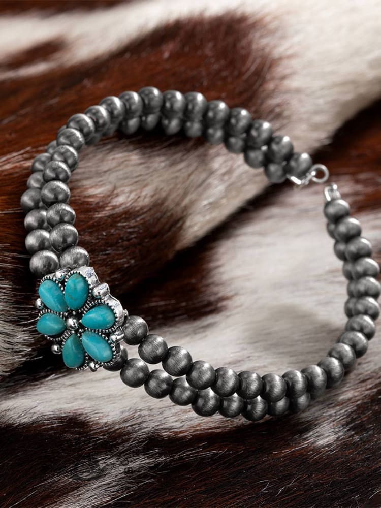 Vintage Turquoise Flower Beaded Bracelet - Image 2