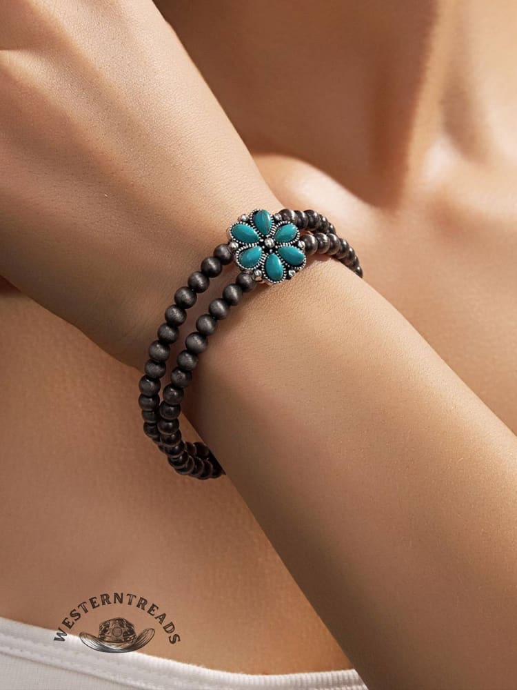 Vintage Turquoise Flower Beaded Bracelet - Image 3