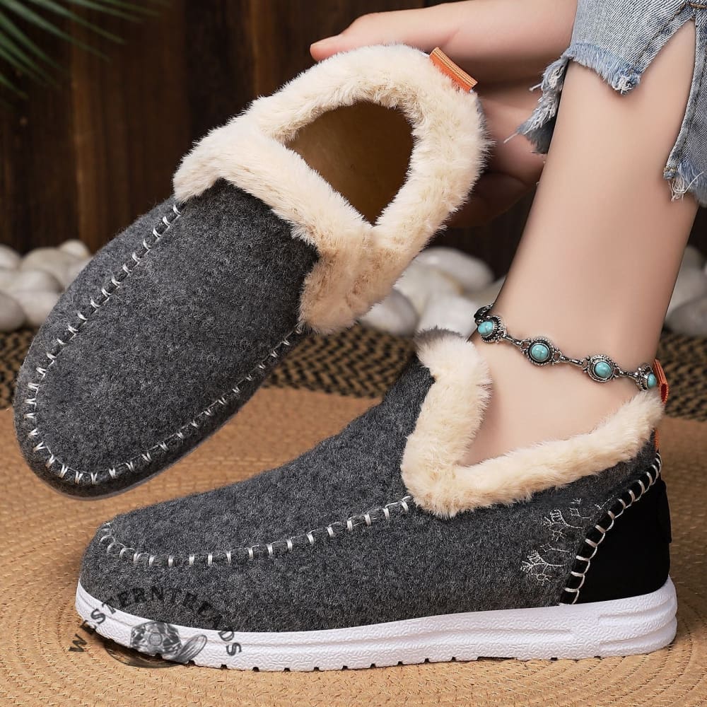Vintage Velvet Snow Boots  Shoes - Image 3