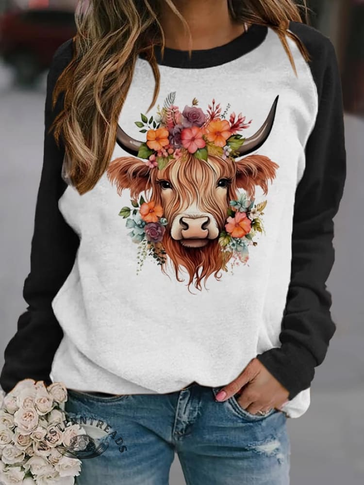 Women's Western Highland Cow Print Casual Sweatshirt - Image 4
